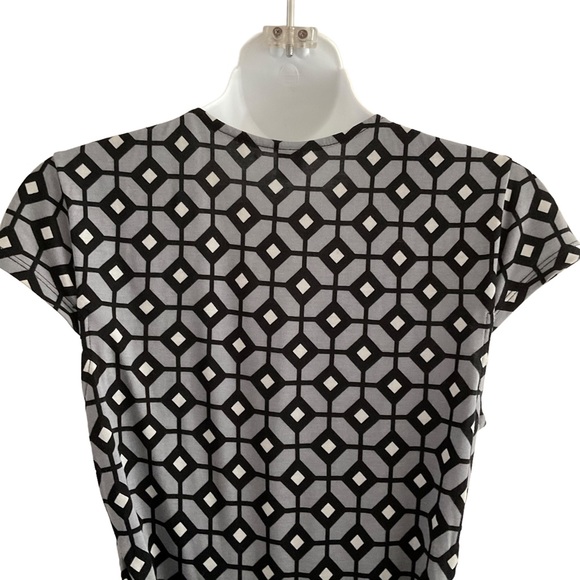 Old Navy | Cap Sleeve Wrap Dress - Picture 11 of 12